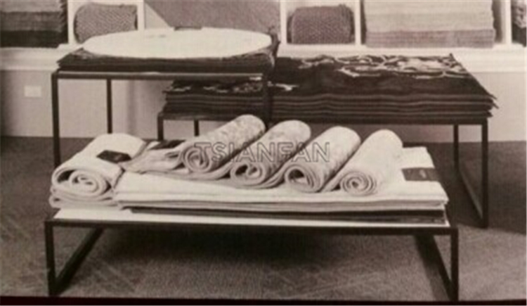 Simple carpet rack DE804