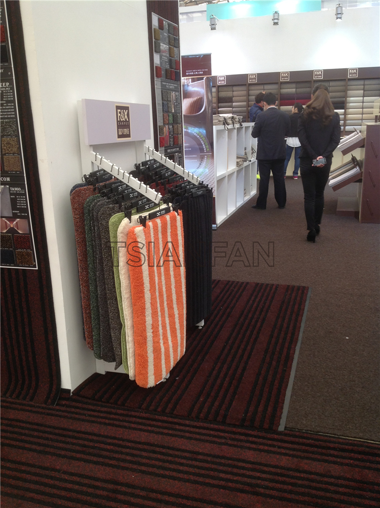 Simple carpet rack DE807
