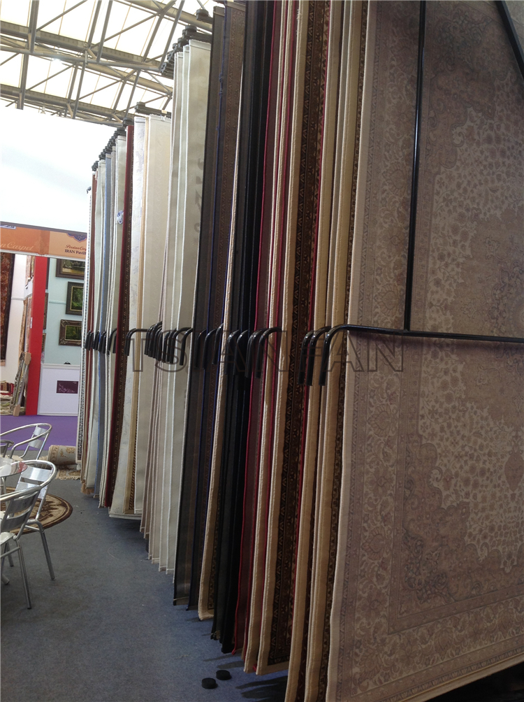Page-turning carpet stand DF901